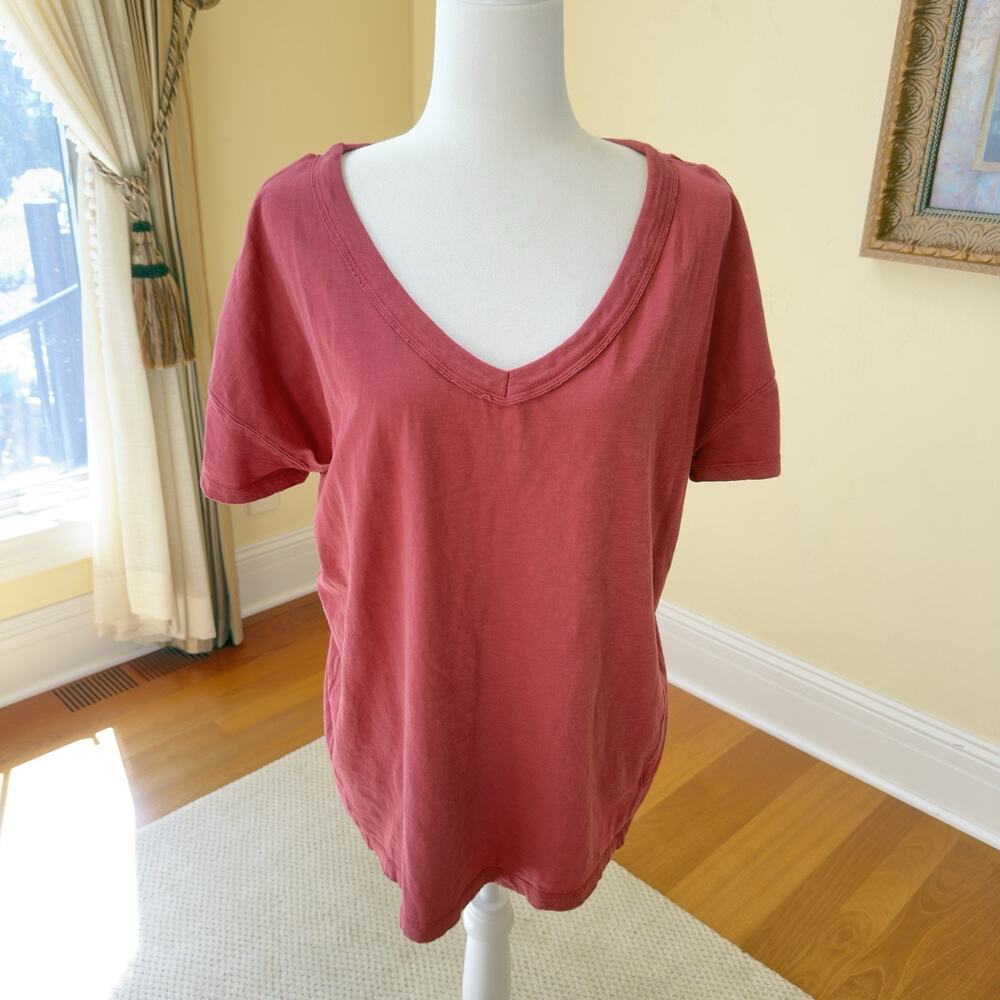 Aerie Women’s Red V-Neck Short Sleeve Cotton Distressed Knit T-Shirt Size XS